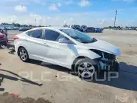 2013 Hyundai Elantra photo