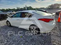 2013 Hyundai Elantra photo