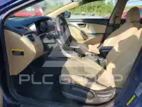 2013 Hyundai Elantra photo