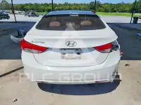 2013 Hyundai Elantra photo