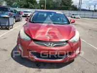 2013 Hyundai Elantra photo