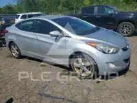 2013 Hyundai Elantra photo