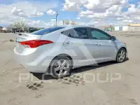 2013 Hyundai Elantra photo