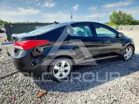 2013 Hyundai Elantra фото