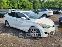2013 Hyundai Elantra photo