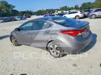 2013 Hyundai Elantra photo