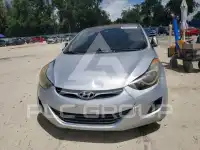 2013 Hyundai Elantra photo