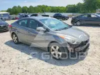 2013 Hyundai Elantra photo