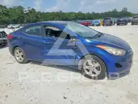 2013 Hyundai Elantra photo