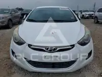 2013 Hyundai Elantra photo