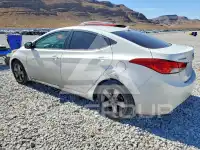 2013 Hyundai Elantra photo