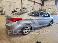 2013 Hyundai Elantra photo