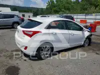 2013 Hyundai Elantra photo