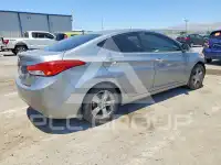 2013 Hyundai Elantra фото