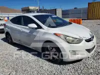 2013 Hyundai Elantra photo
