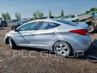 2013 Hyundai Elantra photo