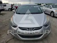 2013 Hyundai Elantra photo