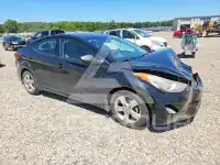 2013 Hyundai Elantra photo
