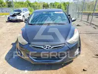 2013 Hyundai Elantra photo