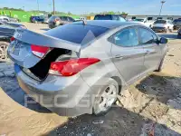 2013 Hyundai Elantra photo