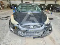 2013 Hyundai Elantra photo