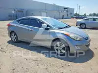 2013 Hyundai Elantra фото