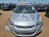 2013 Hyundai Elantra photo
