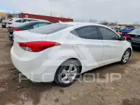 2013 Hyundai Elantra photo