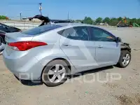 2013 Hyundai Elantra фото