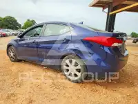 2013 Hyundai Elantra photo