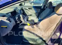 2013 Hyundai Elantra photo