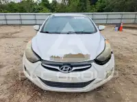 2013 Hyundai Elantra photo