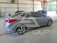 2013 Hyundai Elantra фото