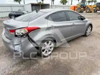2013 Hyundai Elantra photo