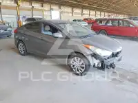 2013 Hyundai Elantra photo