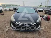 2013 Hyundai Elantra фото