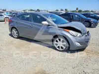 2013 Hyundai Elantra фото