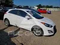 2013 Hyundai Elantra photo