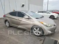 2013 Hyundai Elantra photo