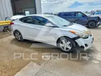 2013 Hyundai Elantra photo