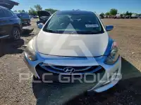 2013 Hyundai Elantra photo