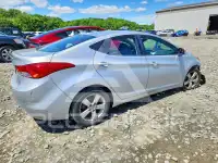 2013 Hyundai Elantra photo
