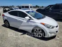 2013 Hyundai Elantra фото