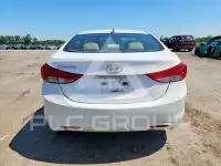 2013 Hyundai Elantra photo
