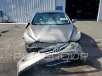 2013 Hyundai Elantra photo
