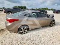 2013 Hyundai Elantra photo