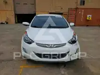 2013 Hyundai Elantra photo