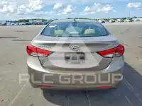 2013 Hyundai Elantra photo