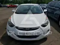 2013 Hyundai Elantra photo