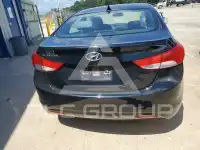 2013 Hyundai Elantra photo